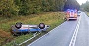 Dramat na DK16. Radiowóz wylądował na dachu