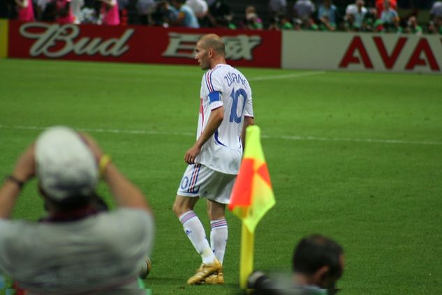 Zidane - piłkarz kompletny (fot wikipedia.org)