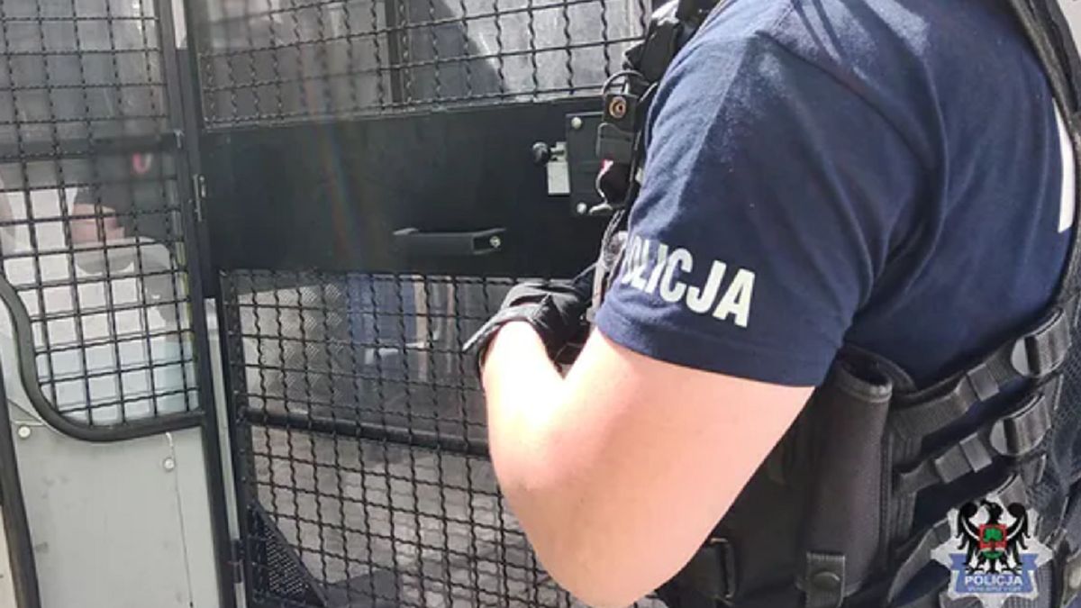 Podejrzanych odprowadzono do prokuratury. (zdjęcie ilustracyjne)