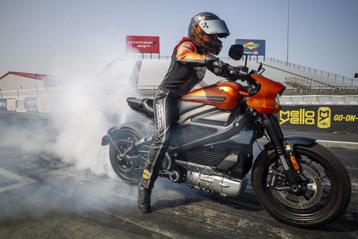 Harley-Davidson LiveWire pobił rekord na 1/4 mili.
