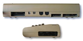 Porty Commodore 64 (od lewej Cartridge, RF-adj, RF, A/V, 488, Tape, User + Joy1, Joy2, Power)