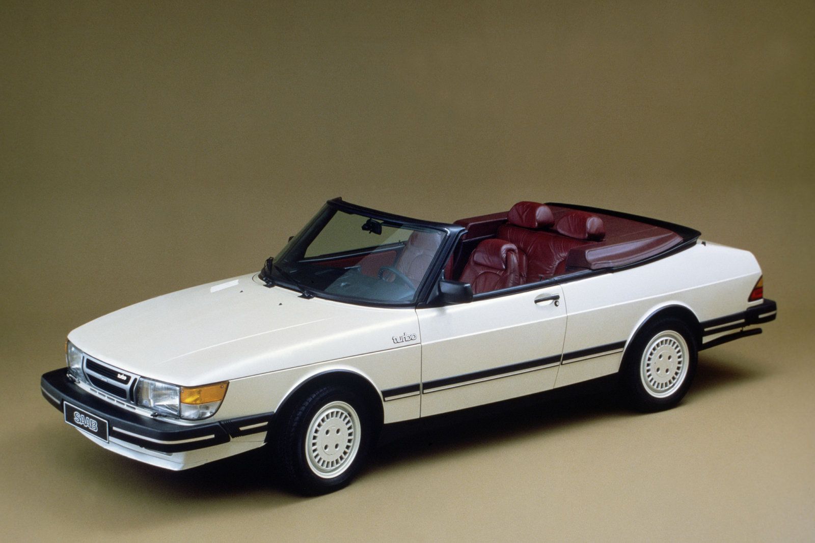 Saab-Convertible-05