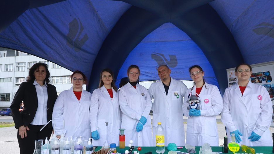Współczesna nauka nie istnieje bez chemii