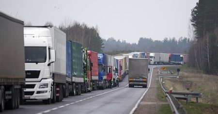 Biopaliwa w transporcie. PE za limitem 7 proc. dla tradycyjnych biopaliw