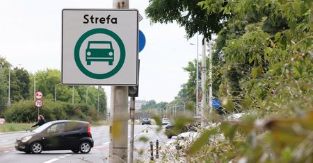 Wykurzą stare diesle z centrów miast. Rząd: strefy czystego transportu będą obowiązkowe