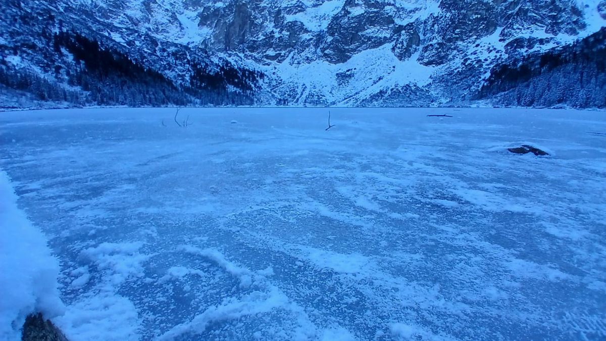 Tatrzańskie stawy zamarzają