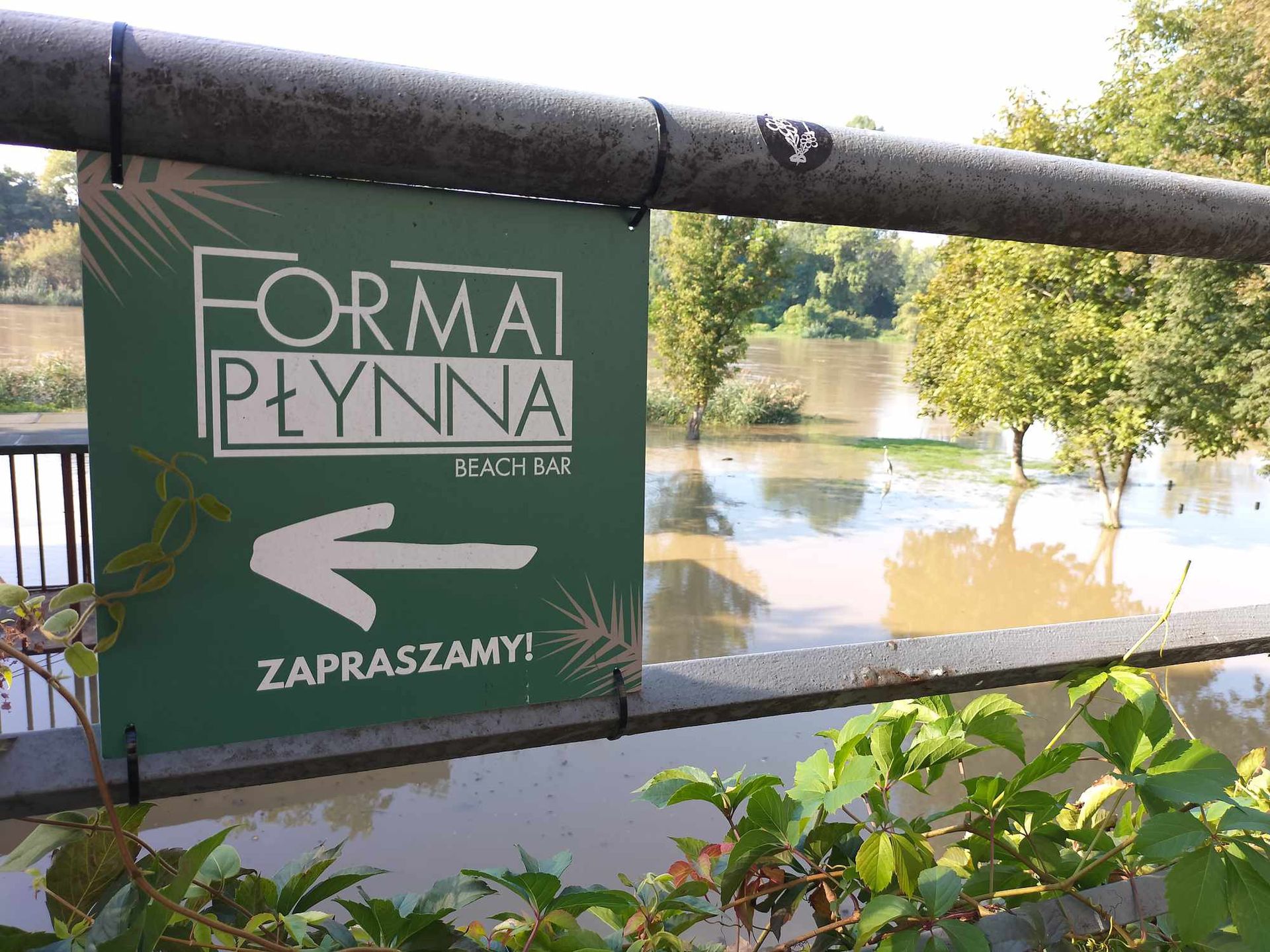 Bulwary Wrocławskie już znikają pod wodą