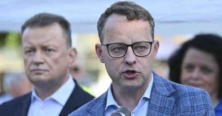 Romanowski ujawnia. Tyle kosztuje go mieszkanie w Budapeszcie