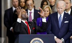 Skradł show samemu Trumpowi. W internecie poruszenie po modlitwie