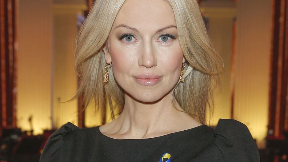 Magdalena Ogórek w upały odsłania więcej ciała