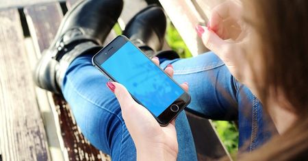 Dostałeś SMS o kwarantannie? Awaria systemów GIS