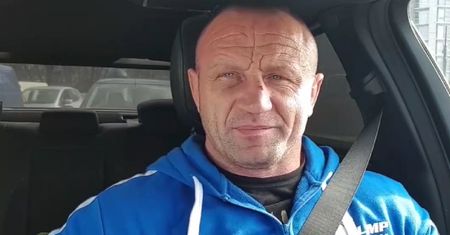 "Zwariowany Pudzian". Oryginalne życzenia Pudzianowskiego na Dzień Kobiet