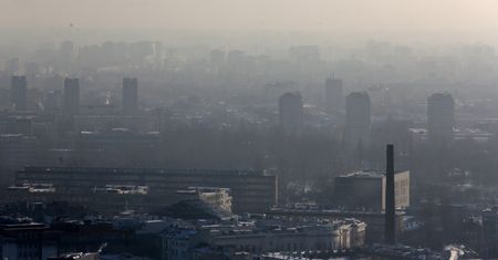 Pekin będzie miał policję do walki ze smogiem. Polski minister bagatelizuje sprawę