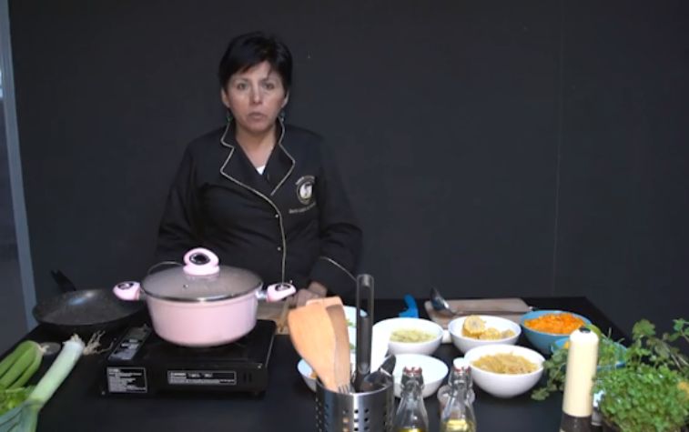 Peruwiańska rozgrzewająca zupa (WIDEO)