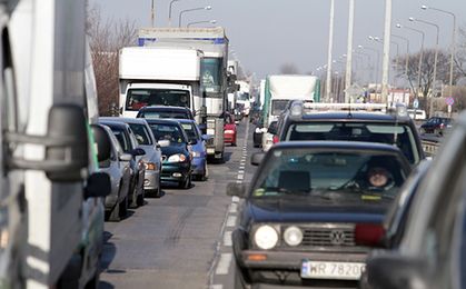 Płacenie za przejazd drogami w UE będzie prostsze. Rząd przyjął projekt noweli