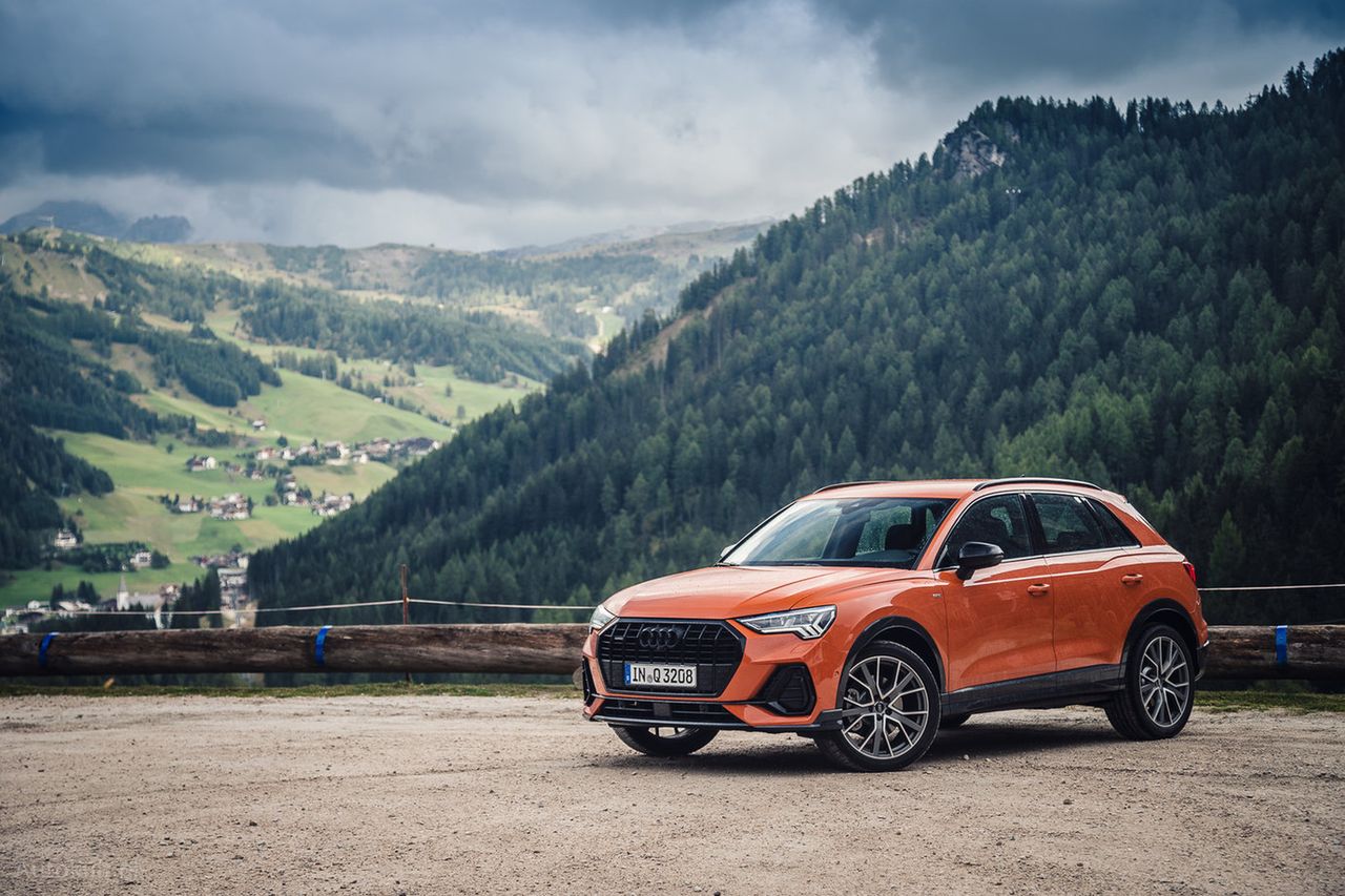 Pierwsza jazda nowym Audi Q3: kompaktowy SUV chce być jak większe modele marki