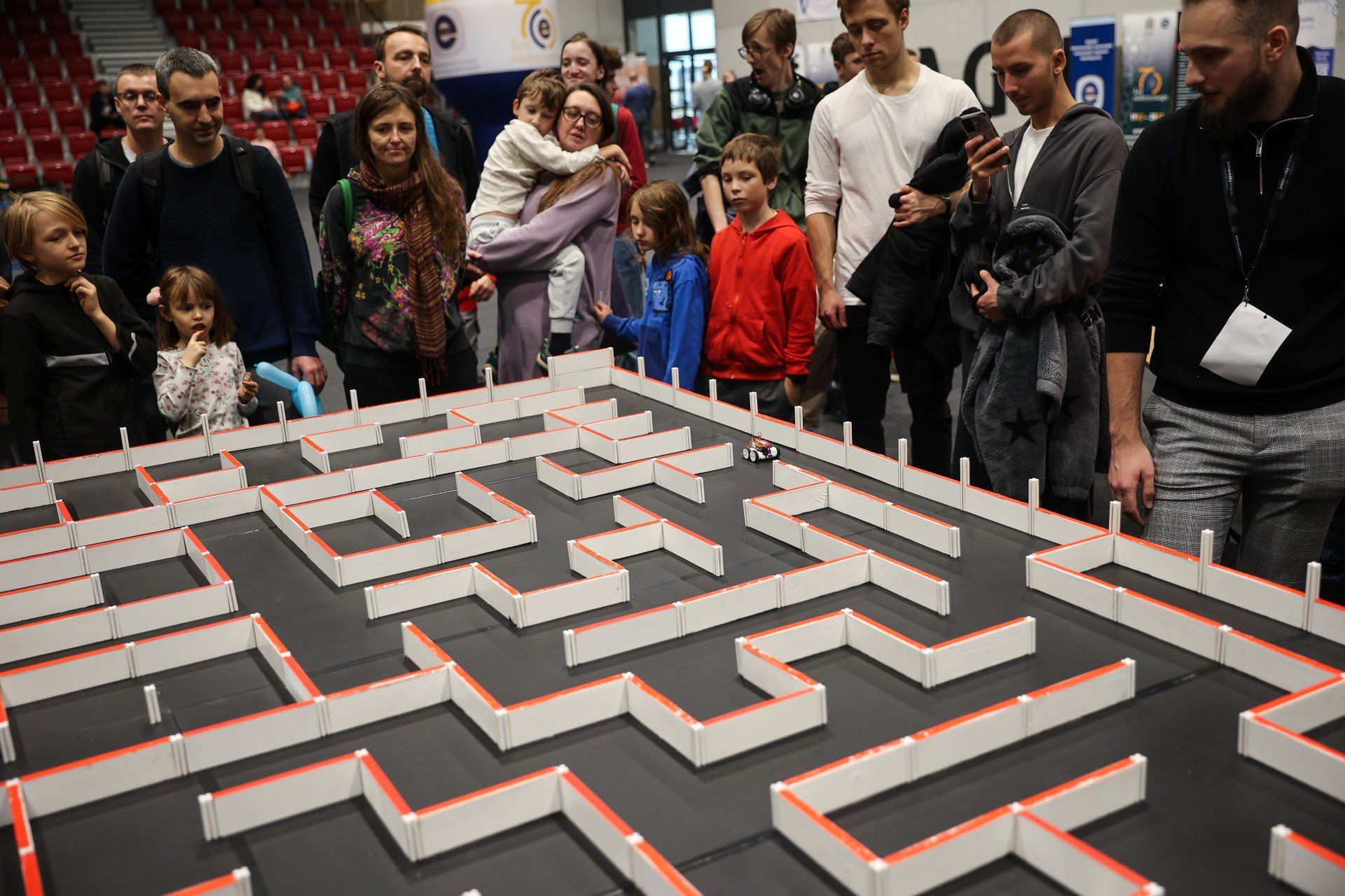 Festiwal ROBOCOMP 2025 na AGH w Krakowie.
