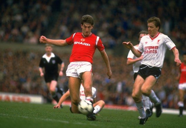 Norman Whiteside (z lewej) to najmłodszy debiutant w historii MŚ (fot. Getty Images)