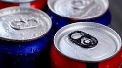 To dzieje się z organizmem, gdy codziennie pijesz dietetyczne napoje. Lepiej zrezygnuj