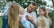 Jak zostać rodziną zastępczą? Miasto wyjaśnia krok po kroku i zaprasza na szkolenia