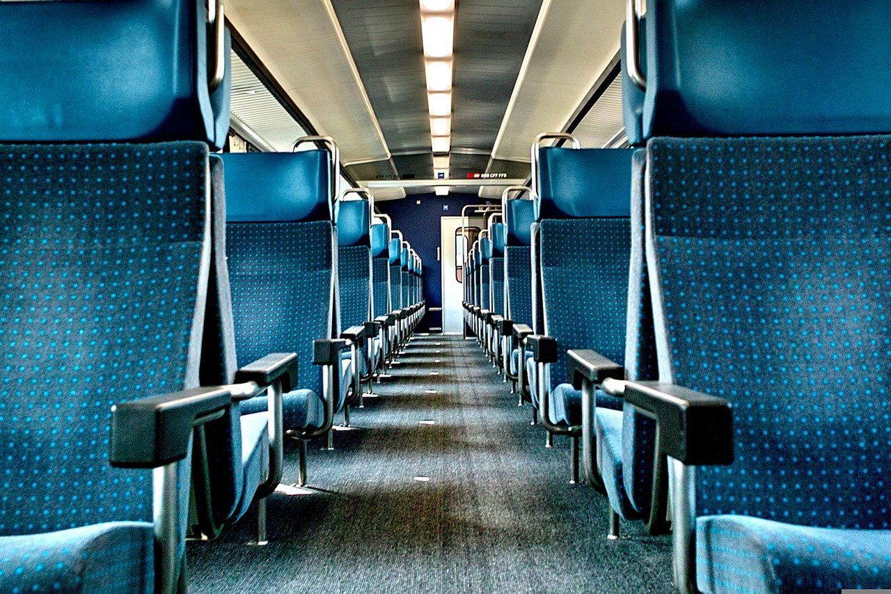 Lubuskie: Będą poważne utrudnienia w ruchu kolejowym. Pasażerów zabiorą autobusy
