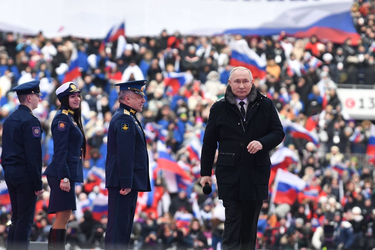 Putin rozpoczął festiwal obietnic. Tak kusi "mięso armatnie"