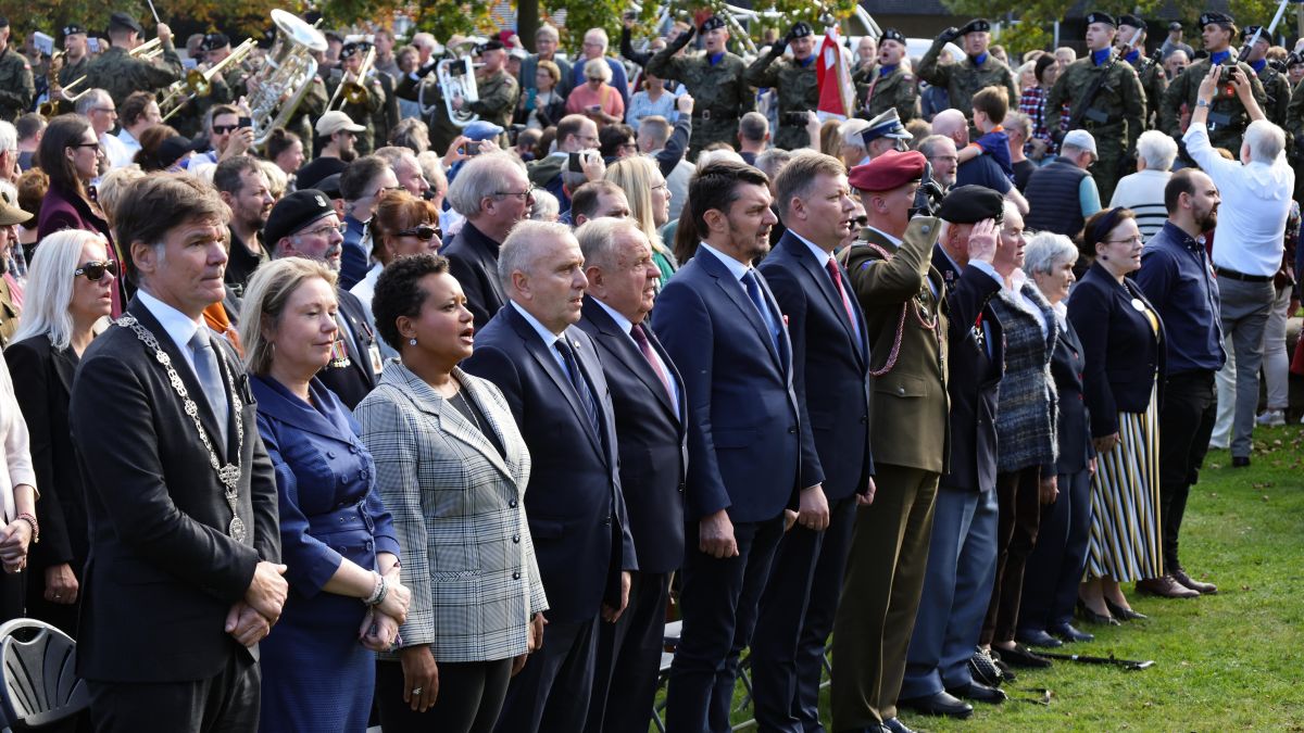 Holendrzy upamiętnili 1. Dywizję Pancerną gen. Stanisława Maczka