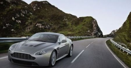Aston Martin V12 Vantage "Supersamochodem Roku"