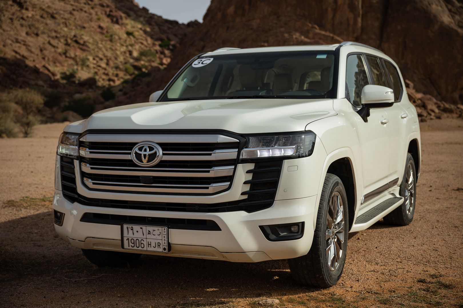 Toyota Land Cruiser 300