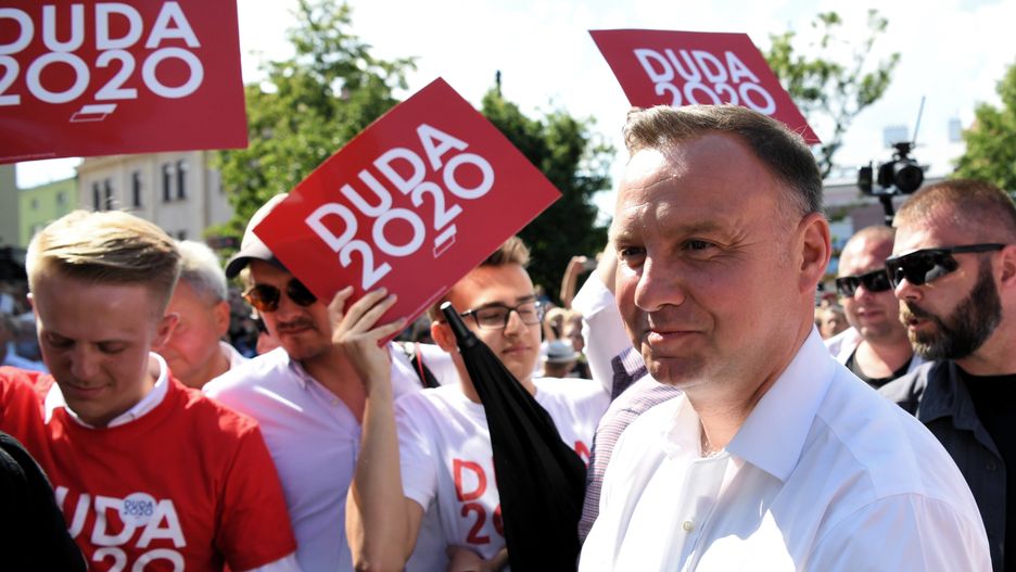 "Koronawirus jest podobny do grypy. Chociaż o wiele groźniejszy" - stwierdził prezydent Andrzej Duda