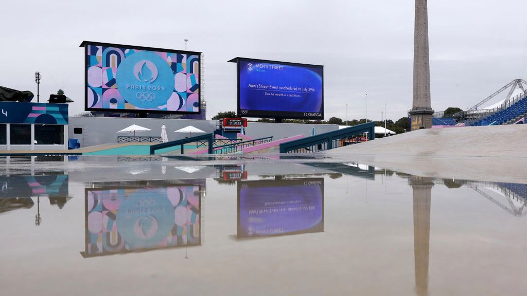 Zdjęcie okładkowe artykułu: Getty Images / Lars Baron / Na zdjęciu: zalana arena zmagań w jeździe na deskorolce