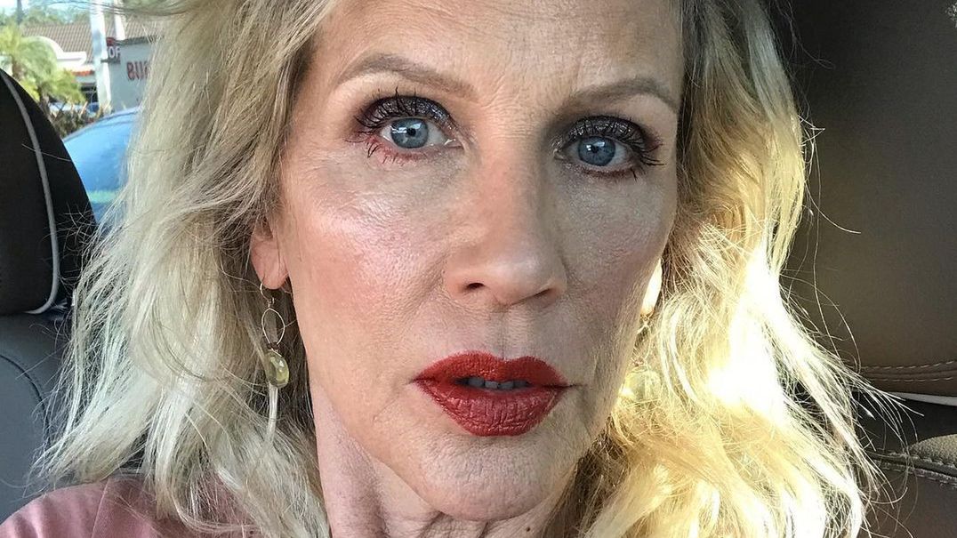 62-letnia makijażystka podbija TikToka