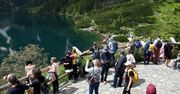 Najazd turystów na Morskie Oko. "Piwo, popcorn, lody"