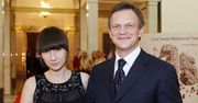 Cezary Pazura tańczy z najstarszą córką. Jest w tym samym wieku, co jego żona