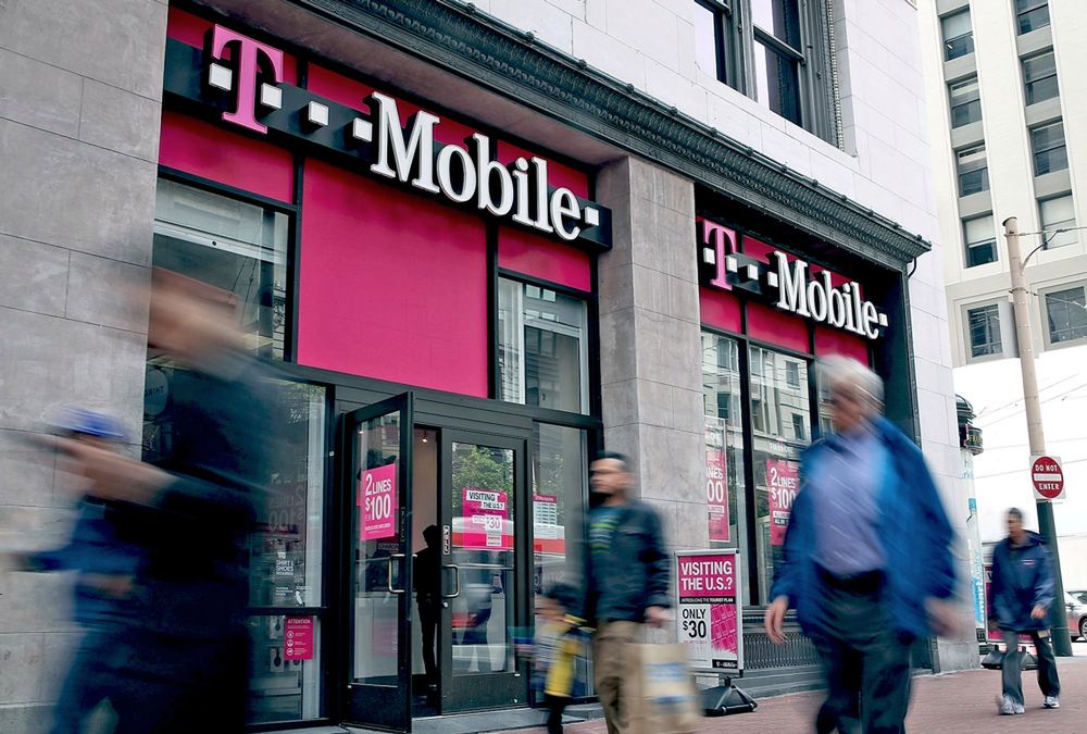 T-Mobile ugina się pod presją KE. Jest nowy cennik roamingowy