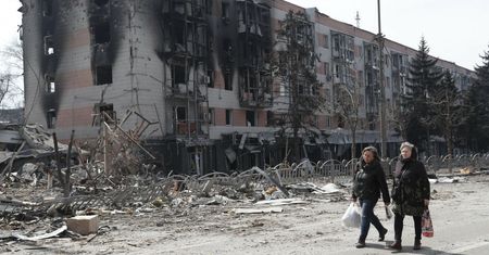 Mariupol w 40 proc. "nie do naprawienia". Mer podał szokujące dane