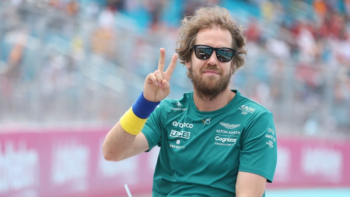 Zdjęcie okładkowe artykułu: Materiały prasowe / Aston Martin / Na zdjęciu: Sebastian Vettel