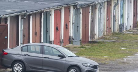 Garaż garażowi nierówny. Spore różnice w stawkach za podatek mają się skończyć