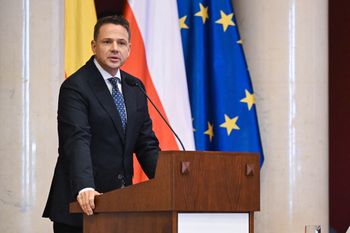 Wotum zaufania dla Trzaskowskiego. Rada Warszawy zdecydowała