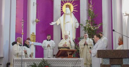 Diecezja włocławska z nowym rozwiązaniem. Jeden ksiądz obejmuje dwie parafie