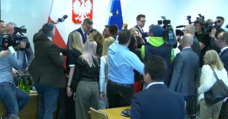 Nawrocki nie przyszedł na komisję. Awantura i krzyki w Sejmie