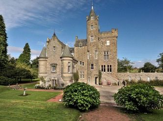 Szkocki zamek. Można go mieć już za...