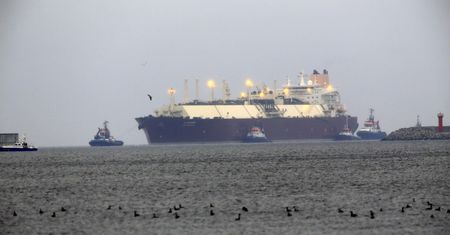 W piątek w terminalu LNG pierwsza dostawa komercyjnego gazu skroplonego