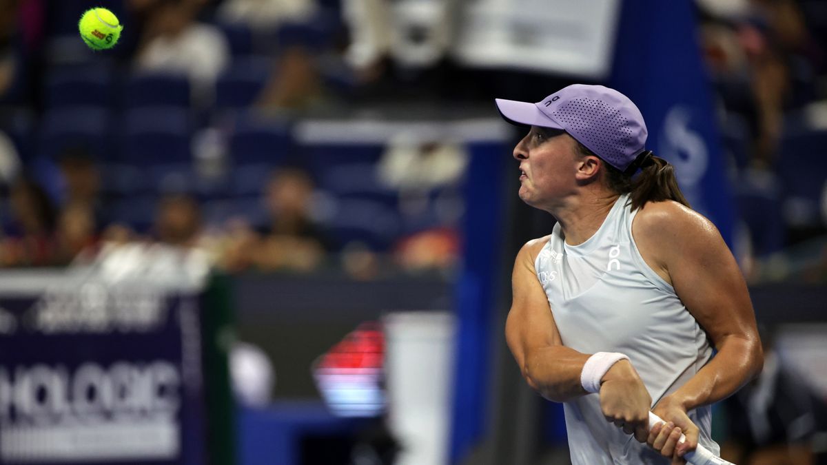 PAP/EPA / Andres Martinez Casares / Iga Świątek w turnieju WTA w Pekinie