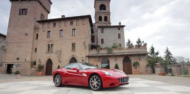 Ferrari California (2012) w sprzedaży [wideo]