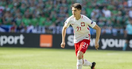 Comarch komentuje sprzedaż Bartosza Kapustki. "To nieznacząca umowa"