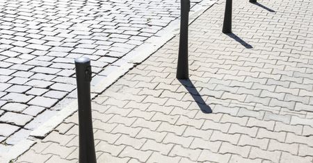 Warszawa. Śródmieście. Kolejne podwórka w programie ułatwiającym parkowanie