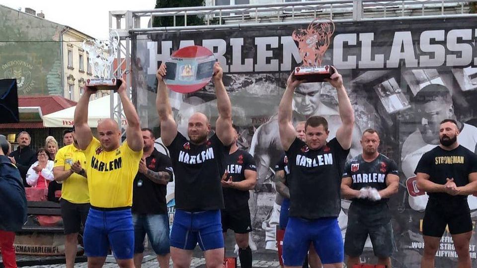 Materiały prasowe / Na zdjęciu: podium mistrzostw Polski Strongman U105