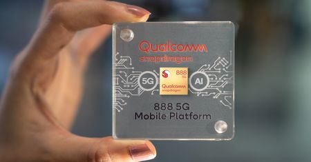 Snapdragon 888 w szczegółach. Jest wielkości paznokcia, a pozwoli nakręcić 3 filmy 4K jednocześnie