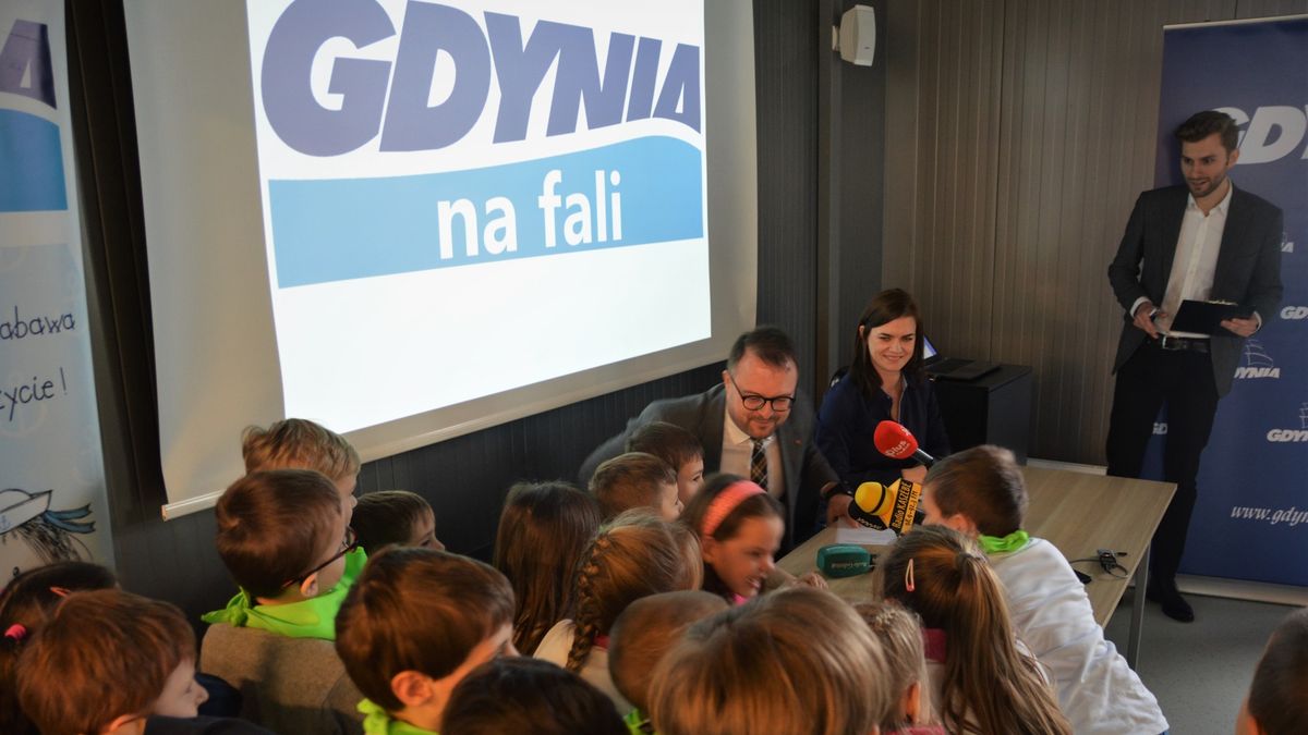 Zdjęcie okładkowe artykułu: Materiały prasowe / gdyniasport.pl / Na zdjęciu: Wiceprezydent Gdyni Marek Łucyk podczas inauguracji programu 